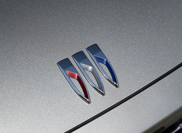 降了6萬，全系2.0T配9AT，還帶4驅(qū)與6K顯示屏，這合資SUV家用正好-有駕