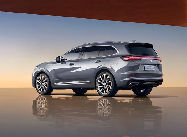 降了6萬，全系2.0T配9AT，還帶4驅(qū)與6K顯示屏，這合資SUV家用正好-有駕