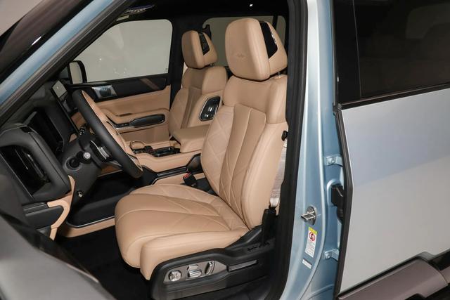 37.98萬元起，搭華為ADS3.0智駕，可選6/7座，方程豹豹8正式上市-有駕