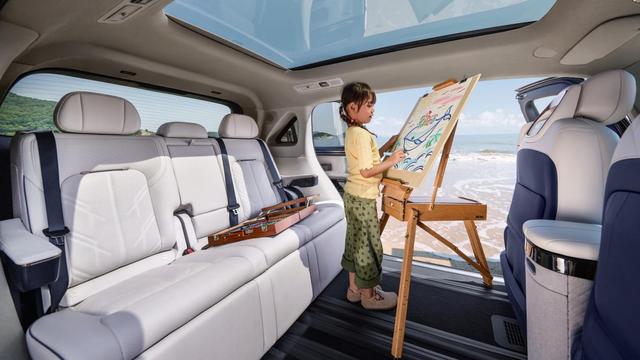 把未來開進(jìn)現(xiàn)實(shí)的車，9+N空間場(chǎng)景模式，極氪MIX專為家庭用戶打造-有駕