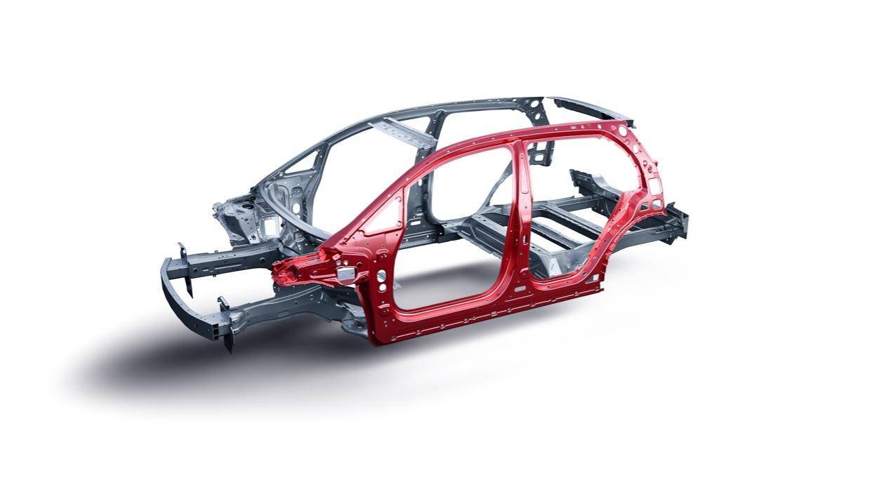 一輛銀色的車

低可信度描述已自動生成