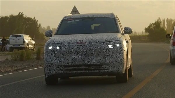 真穩了！全新問界M7實車曝光：全面革新、終于有純電了