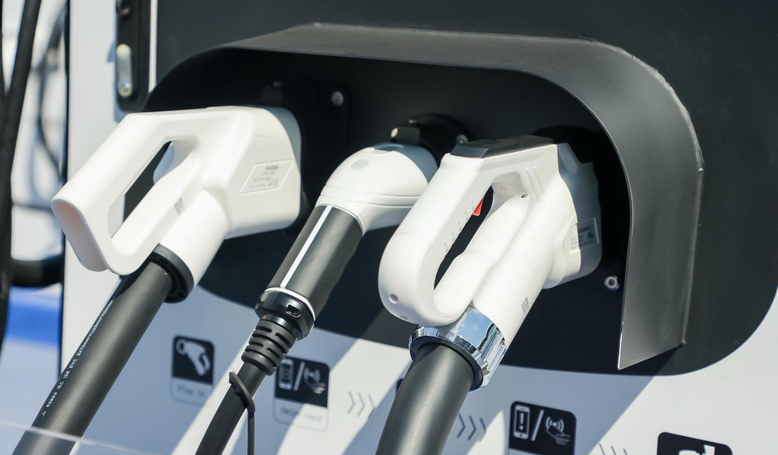 &ldquo;三年倍增&rdquo;方案落地，目標直指2800萬座，充電樁迎最大基建潮