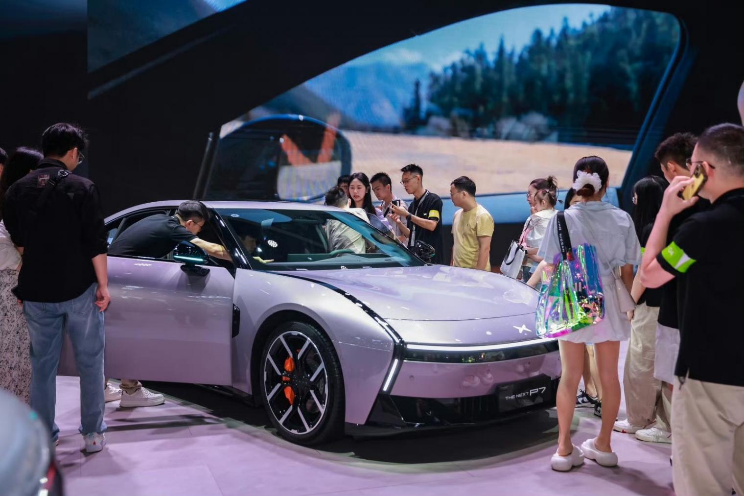 如何打造一臺好車｜終極答案，藏在電池里？